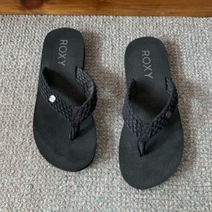 ROXY Braided Flip Flops